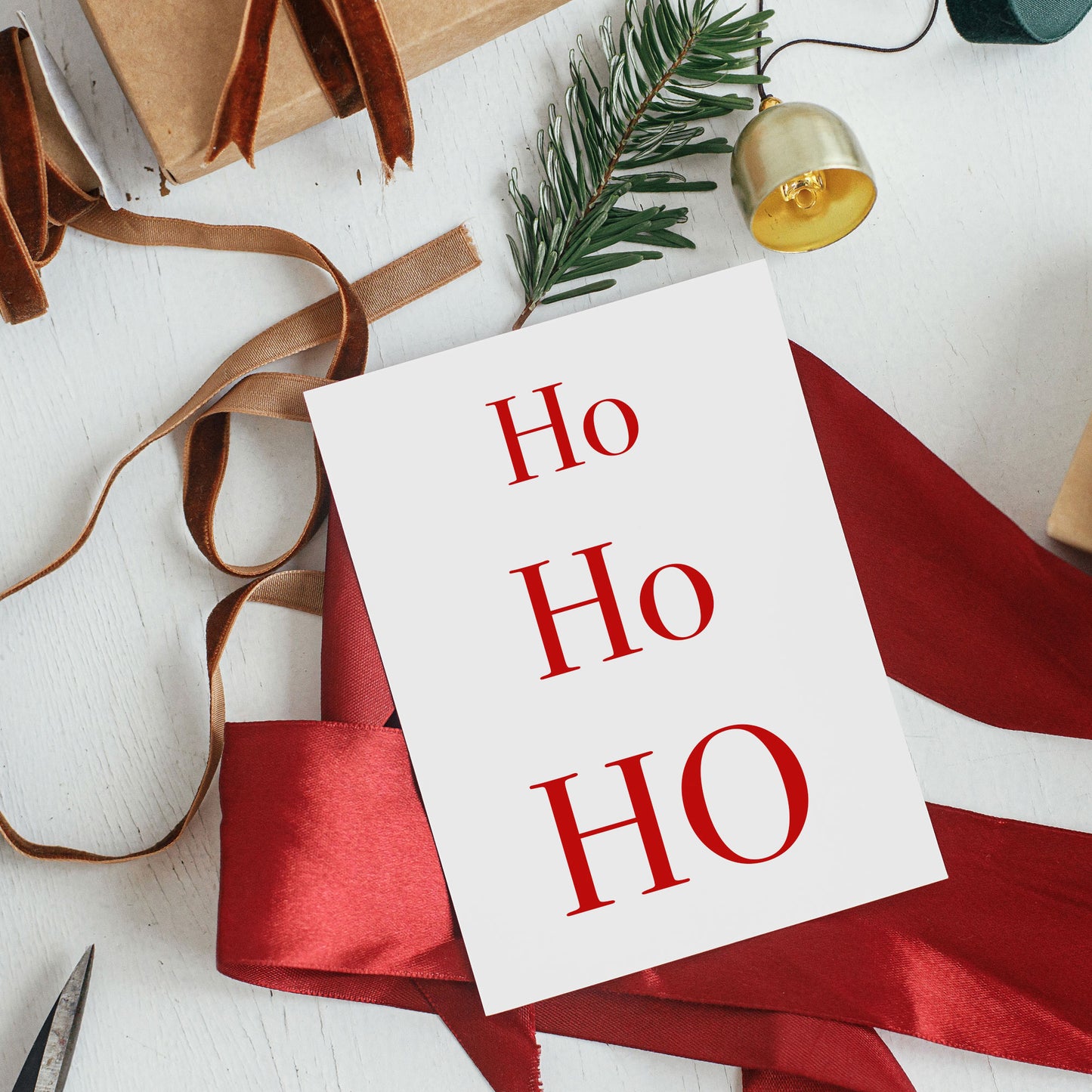 Minimalistische Weihnachtskarte mit typografischem Ho Ho Ho Design